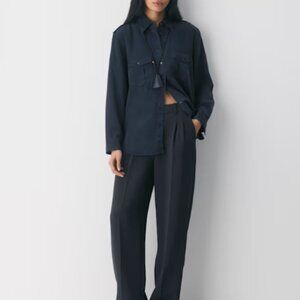 Aritzia Effortless pants in classic navy